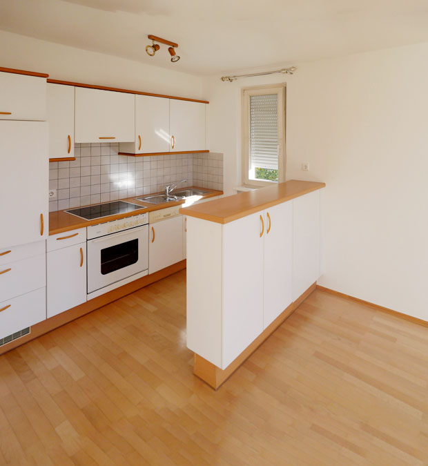 Attraktive 2-Zimmer-Wohnung im Dachgeschoss in guter Lage | Amann Immobilien GmbH
