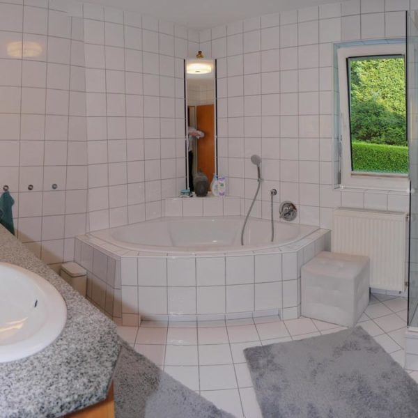 Einfamilienhaus mit Einliegerwohnung in Feldkirch - Amann Immobilien