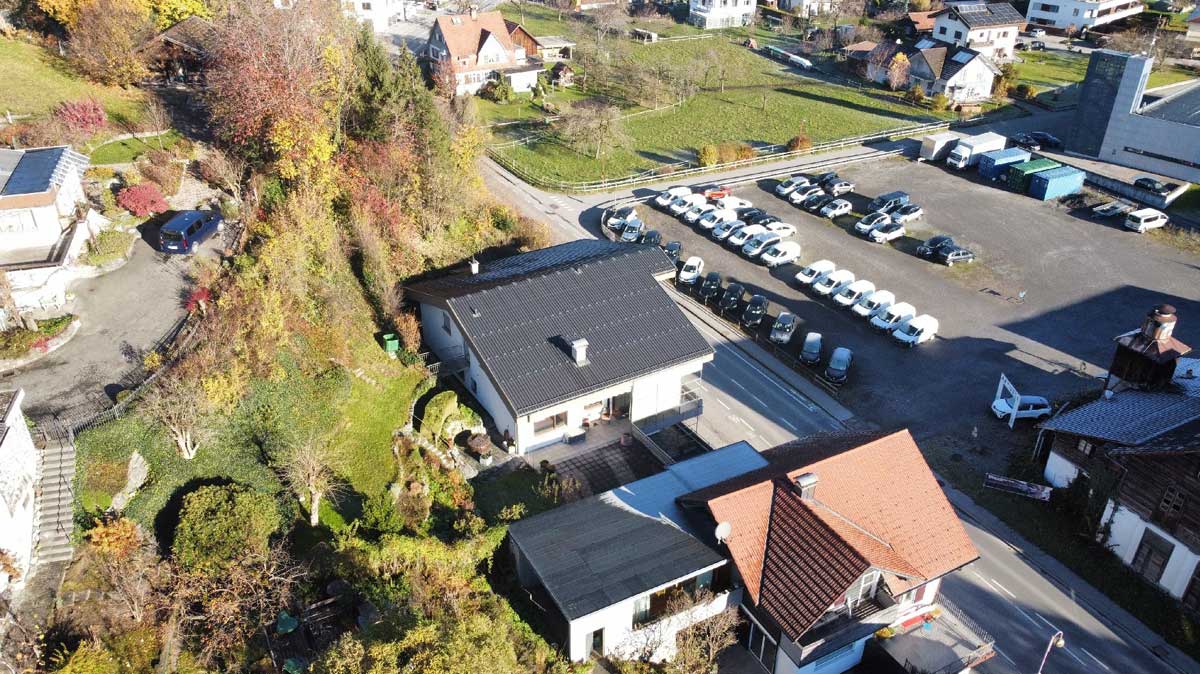 Wohnhaus mit Gewerbeflächen in Sulz - Terrasse und Garten im 2. OG - Amann Immobilien