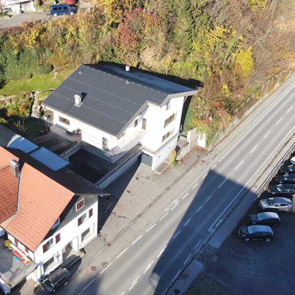 Wohnhaus mit Gewerbeflächen in Sulz - Amann Immobilien