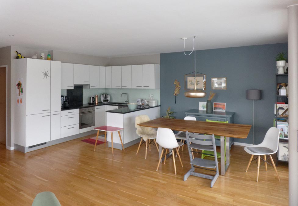 4-Zimmer-Wohnung in bester Lage in Feldkirch-Gisingen - Einbauküche mit Essbereich - Amann Immobilien