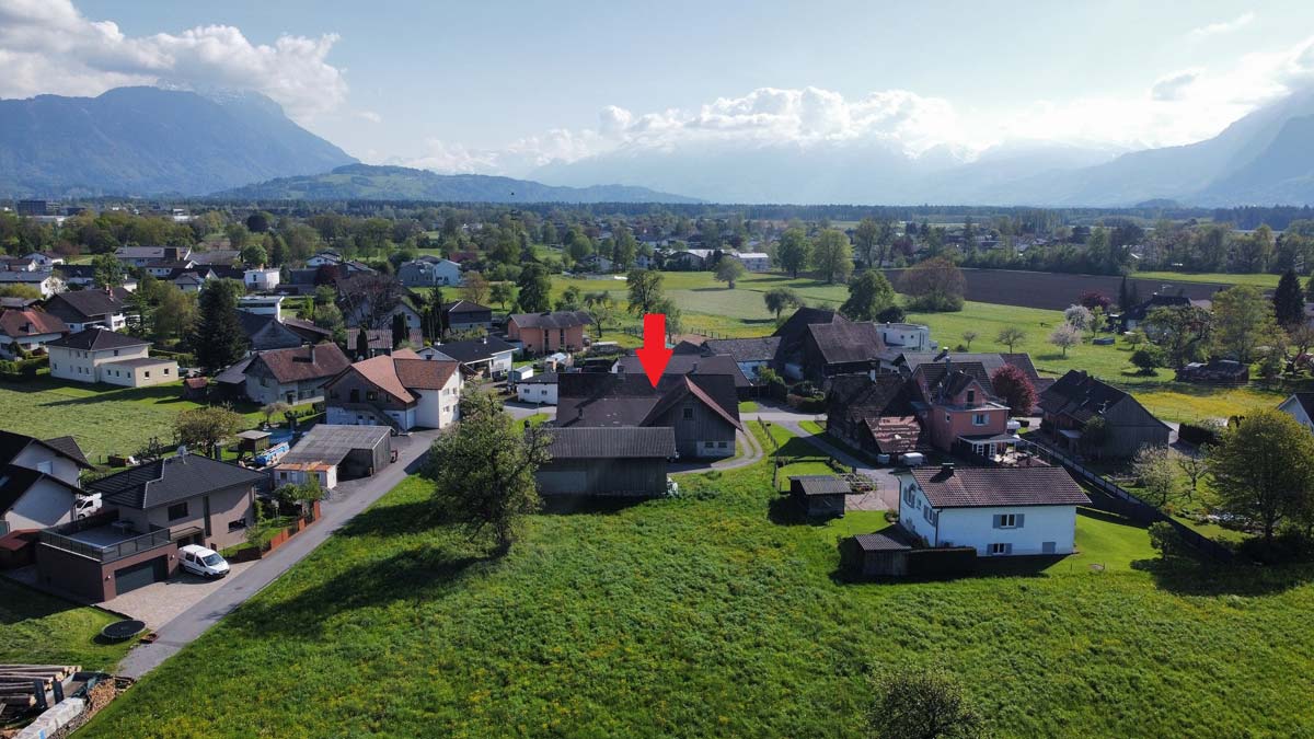 Bauernhaus mit Stall und Tenne in guter Lage im Rheintal - Meiningen - Blick Richtung Feldkirch - Amann Immobilien