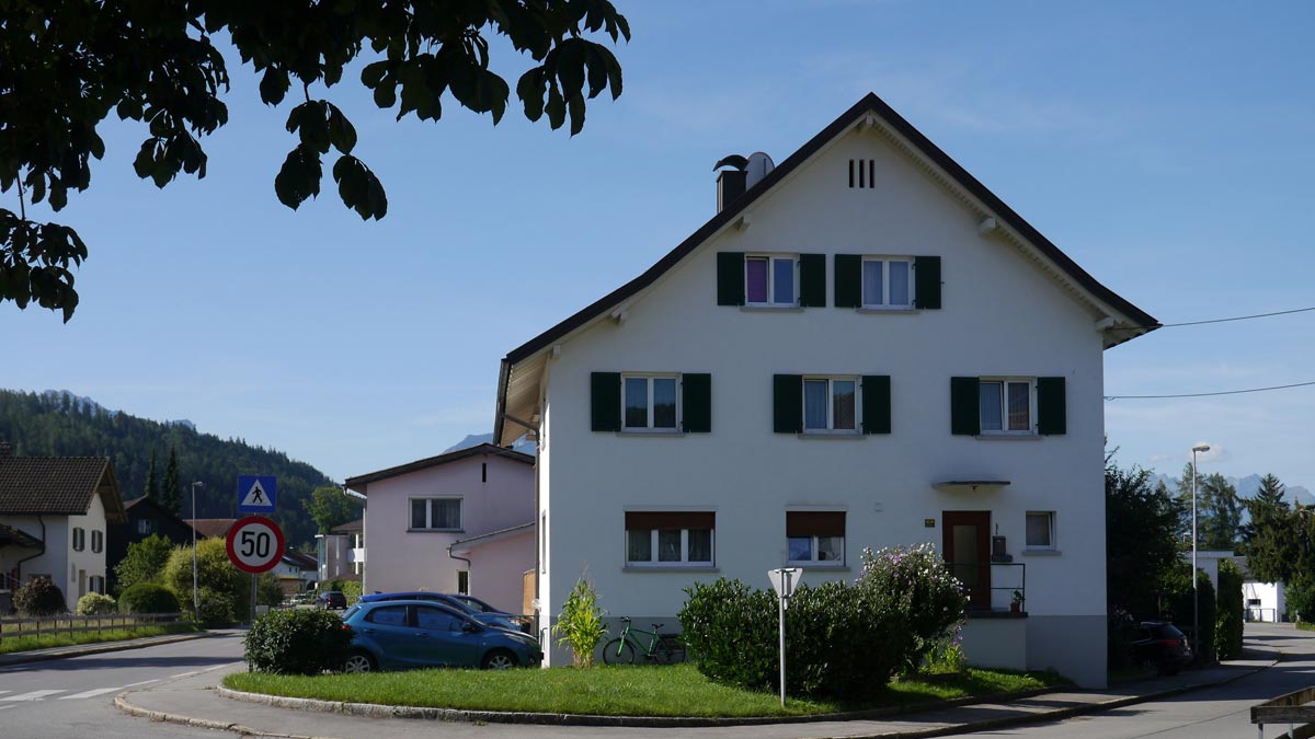 Haus mit 6 Wohnungen für Investoren