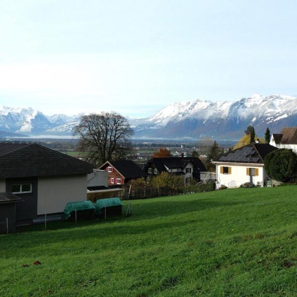 Baugrund in Klaus - Hohlweg - Blick Richtung Westen - Amann Immobilien