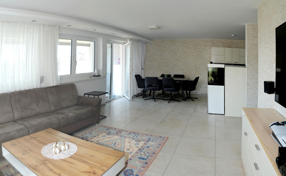 Großzügige und sehr gepflegte 4-Zimmer-Wohnung in Rankweil - Wohnzimmer - Amann Immobilien