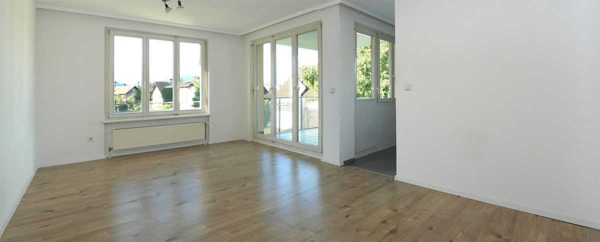 Attraktive 3-Zimmer-Wohnung in guter Lage - Sulz - Wohnzimmer - Amann Immobilien