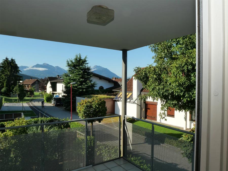 Attraktive 3-Zimmer-Wohnung in guter Lage - Sulz - Aussicht vom Balkon - Amann Immobilien