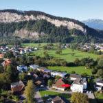 Attraktive, neuwertige 3-Zimmer-Dachterrassenwohnung in Götzis - Blick Richtung Kummenberg - Amann Immobilien