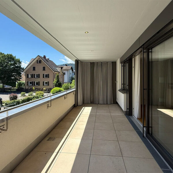 Stadtnahe 4-Zimmerwohnung in Feldkirch - Terrasse Blick Westen - Amann Immobilien