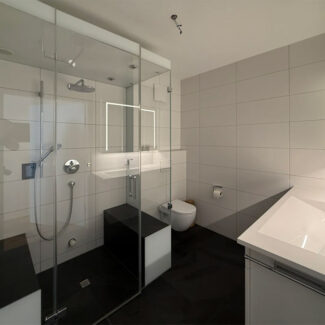 Stadtnahe 4-Zimmerwohnung in Feldkirch - Badezimmer - Amann Immobilien