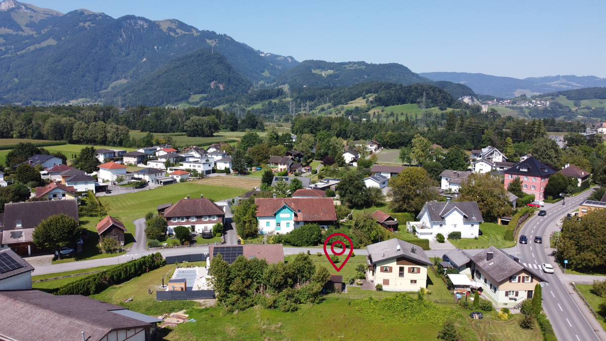 Einfamilienhaus mit großem Garten in Meiningen - Blick Richtung Schweiz - Amann Immobilien