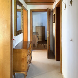 Mehrfamilienhaus in Bürs - Gang - Wohnung EG - Amann Immobilien