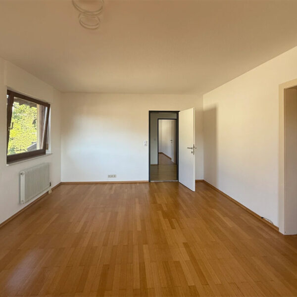 4-Zimmer-Wohnung mit 106 m2 in Sulz - Wohnzimmer - Amann Immobilien