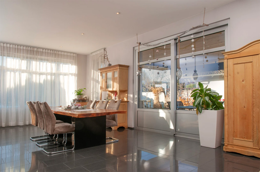 Modernes Wohnen und Arbeiten in einem Haus - Weiler - Esszimmer - Amann Immobilien