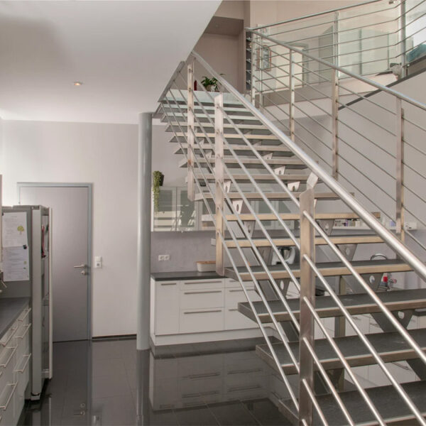 Modernes Wohnen und Arbeiten in einem Haus - Weiler - Küche - Amann Immobilien