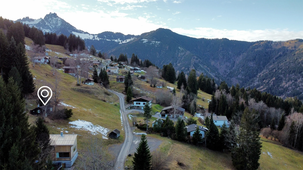 Zwei Grundstücke mit Ferienhauswidmung und Hütte - Frastanz Bazora - Ferienhaus in den Alpen - Amann Immobilien