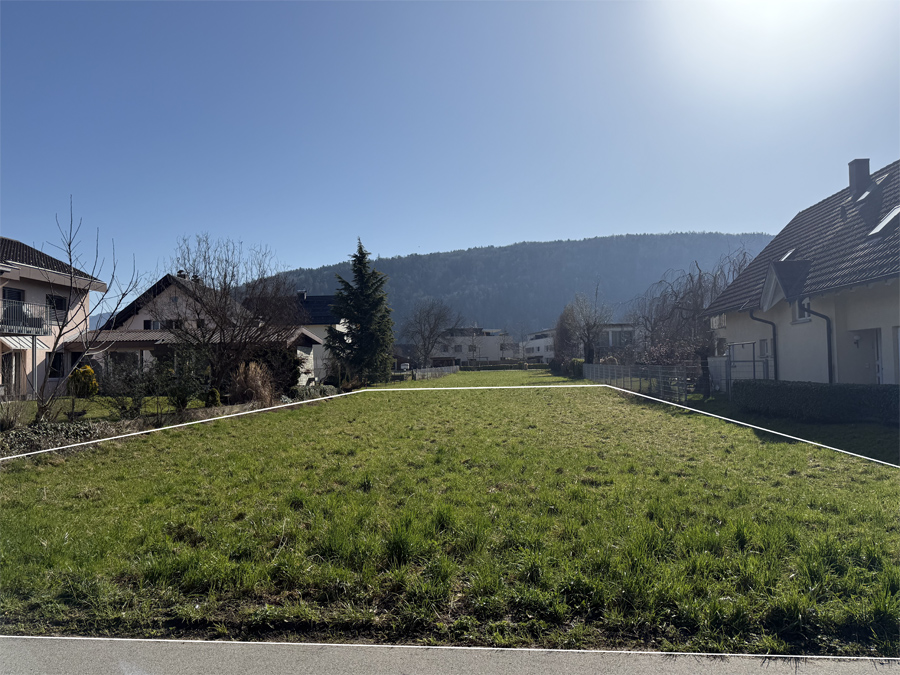Baugrundstück in ruhiger Wohngegend - Feldkirch - Zufahrt über die Waldgasse - Amann Immobilien