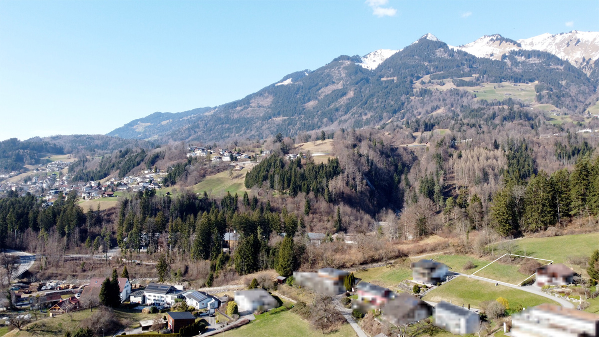 Grundstück mit herrlichem Panorama in Ludesch - Amann Immobilien - Dieser Grund grenzt im Norden an Freifläche -Freihaltegebiet