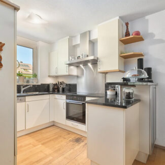 Reihenhaus in Feldkirch in ruhiger Lage am Waldrand - Küche - Amann Immobilien