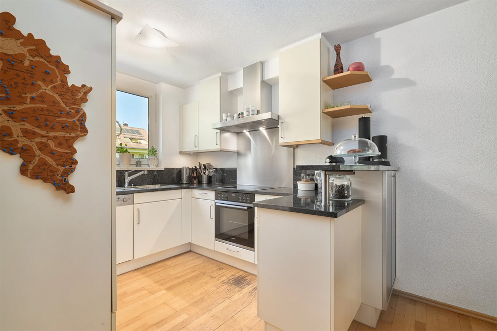 Reihenhaus in Feldkirch in ruhiger Lage am Waldrand - Küche - Amann Immobilien