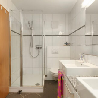 Reihenhaus in Feldkirch in ruhiger Lage am Waldrand - Badezimmer - Amann Immobilien