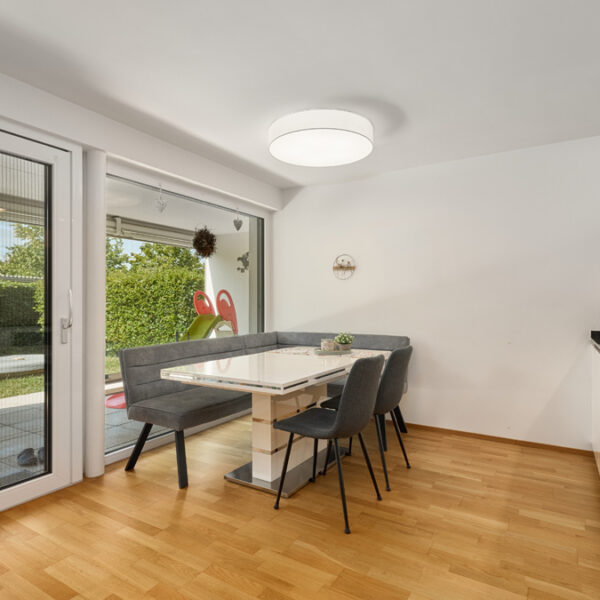 Gepflegte 4-Zi-Gartenwohnung in Lustenau - Küche - Amann Immobilien