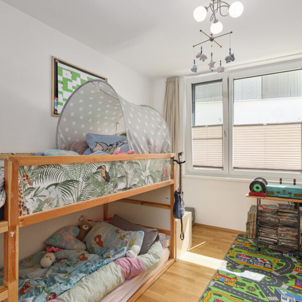 Gepflegte 4-Zi-Gartenwohnung in Lustenau - Kinderzimmer 1 - Amann Immobilien