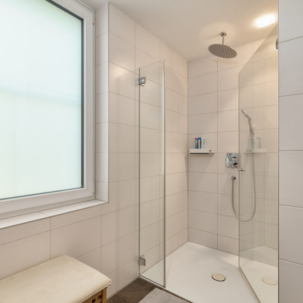 Gepflegte 4-Zi-Gartenwohnung in Lustenau - Badezimmer - Amann Immobilien