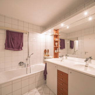 Stadtnahe Dachgeschosswohnung - Feldkirch - Badezimmer - Amann Immobilien